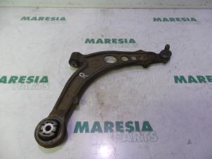 Used Front lower wishbone, right Fiat Idea (350AX) 1.3 JTD 16V Multijet Price € 35,00 Margin scheme offered by Maresia Parts