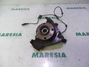 Used Knuckle, front left Fiat Idea (350AX) 1.3 JTD 16V Multijet Price € 35,00 Margin scheme offered by Maresia Parts