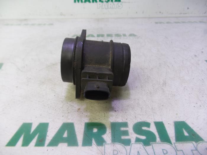 Begagnade Luftflödesmätare Fiat Idea (350AX) 1.3 JTD 16V Multijet Pris € 40,00 Marginaltabell erbjuds av Maresia Parts