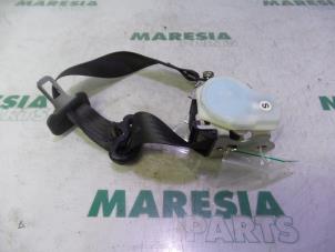 Used Rear seatbelt, left Fiat Idea (350AX) 1.3 JTD 16V Multijet Price € 50,00 Margin scheme offered by Maresia Parts