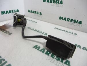 Używane Czujnik polozenia pedalu gazu Peugeot 407 SW (6E) 2.2 16V Cena € 40,00 Procedura marży oferowane przez Maresia Parts