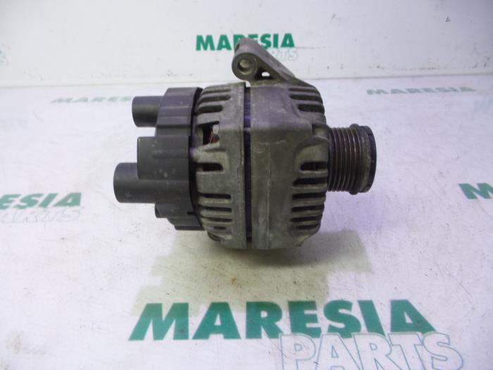 Begagnade Dynamo Fiat 500 (312) 1.3 MJTD 16V Pris € 75,00 Marginaltabell erbjuds av Maresia Parts