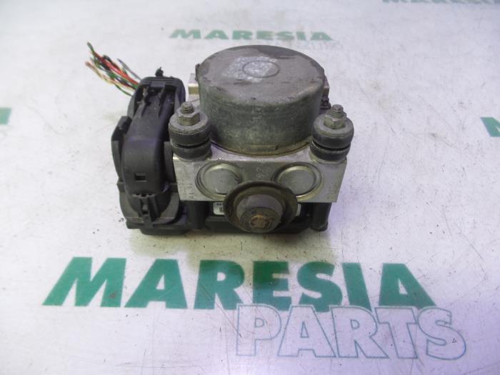 Begagnade ABS-pump Fiat 500 (312) 1.3 MJTD 16V Pris € 40,00 Marginaltabell erbjuds av Maresia Parts