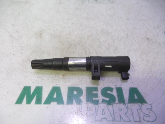 Usados Bobina Renault Scénic I (JA) 1.6 16V Precio € 10,00 Norma de margen ofrecido por Maresia Parts