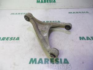 Used Rear wishbone, right Peugeot 407 SW (6E) 2.0 HDiF 16V Price € 50,00 Margin scheme offered by Maresia Parts