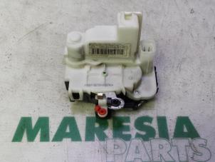 Usagé Serrure portière mécanique 2portes gauche Fiat 500 (312) 1.2 69 Prix € 24,95 Règlement à la marge proposé par Maresia Parts