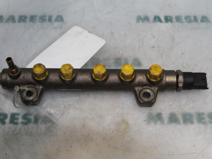 Usagé Système d'injection Renault Espace (JK) 2.2 dCi 16V Prix € 60,00 Règlement à la marge proposé par Maresia Parts