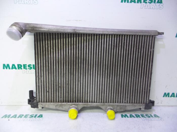 Usados Intercooler Citroen C5 III Berline (RD) 3.0 HDiF V6 24V Precio € 75,00 Norma de margen ofrecido por Maresia Parts