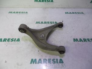 Used Rear wishbone, left Citroen C5 III Berline (RD) 3.0 HDiF V6 24V Price € 75,00 Margin scheme offered by Maresia Parts