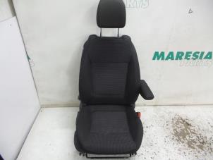 Used Seat, right Peugeot 5008 I (0A/0E) 2.0 HDiF 16V Price € 95,00 Margin scheme offered by Maresia Parts
