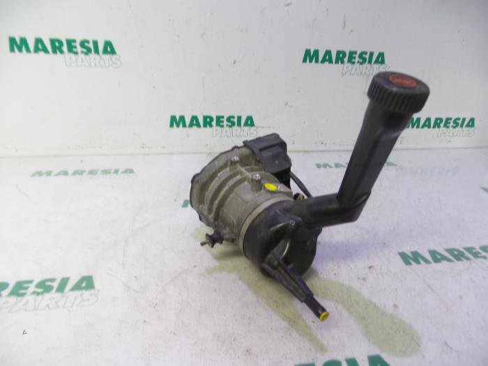 Power steering pump Citroen C4 Grand Picasso 2.0 HDiF 16V 135 4007WF RHJ