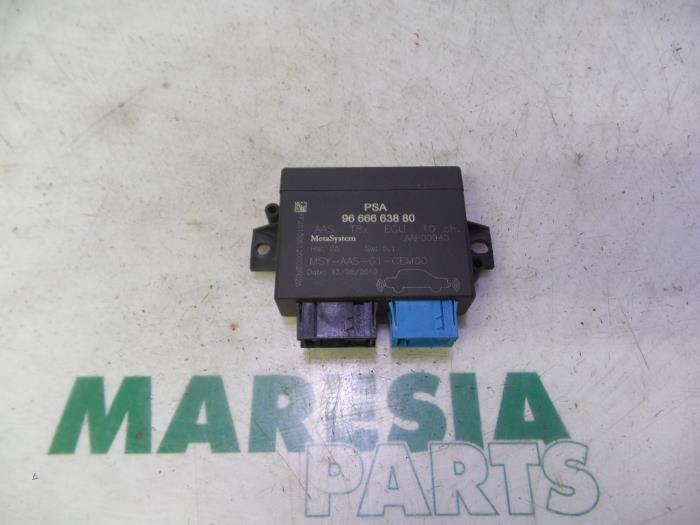 Begagnade PDC-modul Peugeot 5008 I (0A/0E) 2.0 HDiF 16V Pris € 49,99 Marginaltabell erbjuds av Maresia Parts