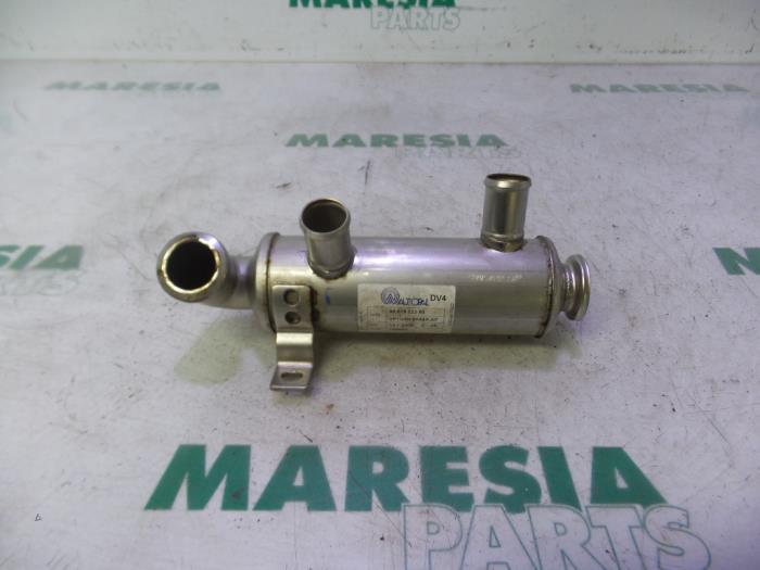 Usagé Echangeur de chaleur Peugeot Bipper (AA) 1.4 HDi Prix € 36,30 Prix TTC proposé par Maresia Parts