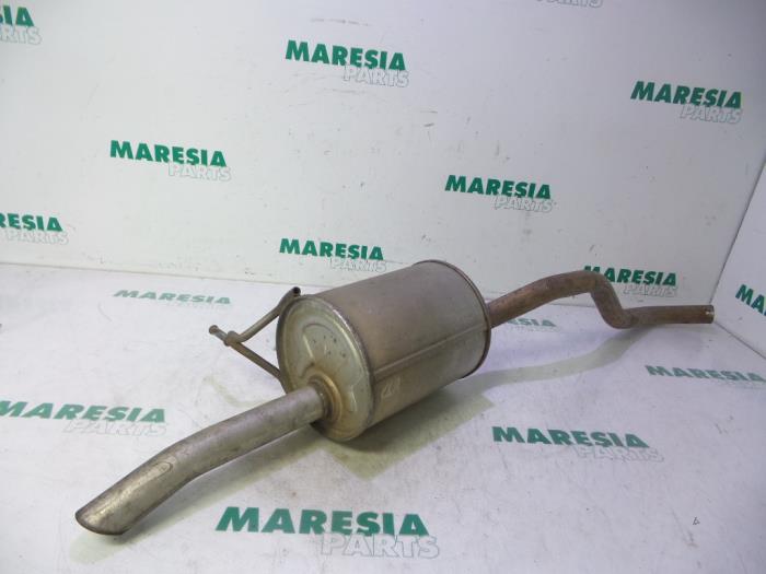 Gebrauchte Auspuff Enddämpfer Renault Clio IV (5R) 1.5 dCi 90 FAP Preis € 40,00 Margenregelung angeboten von Maresia Parts