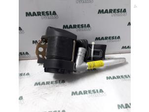 Used Front seatbelt, right Alfa Romeo 166 2.4 JTD Price € 50,00 Margin scheme offered by Maresia Parts