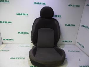 Used Seat upholstery, left Peugeot 206 (2A/C/H/J/S) 1.4 XR,XS,XT,Gentry Price € 75,00 Margin scheme offered by Maresia Parts