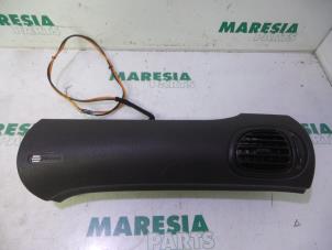 Used Right airbag (dashboard) Peugeot 206 (2A/C/H/J/S) 1.6 16V Price € 40,00 Margin scheme offered by Maresia Parts