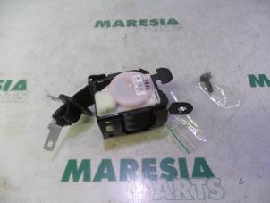 Used Rear seatbelt, centre Peugeot Partner Tepee (7A/B/C/D/E/F/G/J/P/S) 1.6 HDI 90 Price € 60,00 Margin scheme offered by Maresia Parts