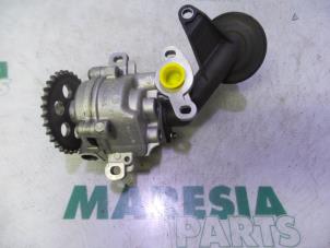 Used Oil pump Peugeot Boxer (U9) 2.2 HDi 120 Euro 4 Price € 108,90 Inclusive VAT offered by Maresia Parts