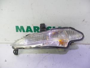 Used Indicator, left Peugeot 308 SW (L4/L9/LC/LJ/LR) 1.6 HDi 115 Price € 25,00 Margin scheme offered by Maresia Parts