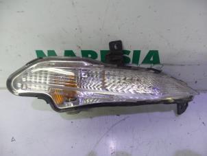 Used Indicator, right Peugeot 308 SW (L4/L9/LC/LJ/LR) 1.6 HDi 115 Price € 25,00 Margin scheme offered by Maresia Parts