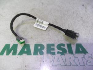 Used Radio, miscellaneous Peugeot 308 SW (L4/L9/LC/LJ/LR) 1.6 HDi 115 Price € 20,00 Margin scheme offered by Maresia Parts