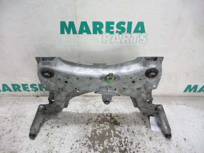 Usagé Faux châssis Renault Megane III Grandtour (KZ) 1.5 dCi 110 Prix € 74,00 Règlement à la marge proposé par Maresia Parts