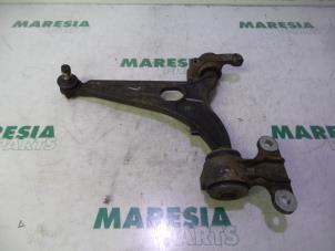 Used Front lower wishbone, left Peugeot Expert (G9) 1.6 HDi 90 Price € 30,25 Inclusive VAT offered by Maresia Parts