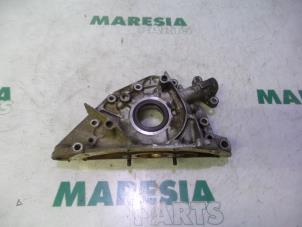Used Oil pump Peugeot 607 (9D/U) 2.0 16V Price € 50,00 Margin scheme offered by Maresia Parts
