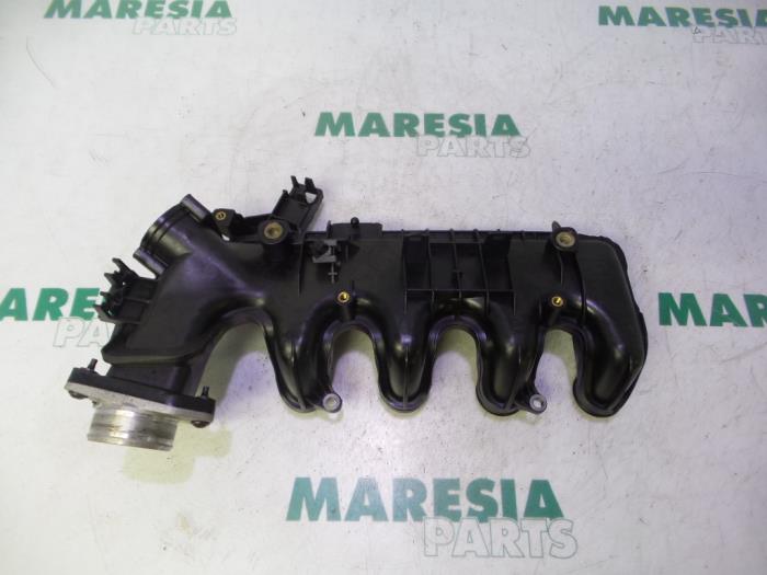 Gebrauchte Ansaugbrugge Peugeot Partner Combispace 1.6 HDI 90 16V Preis € 65,00 Margenregelung angeboten von Maresia Parts
