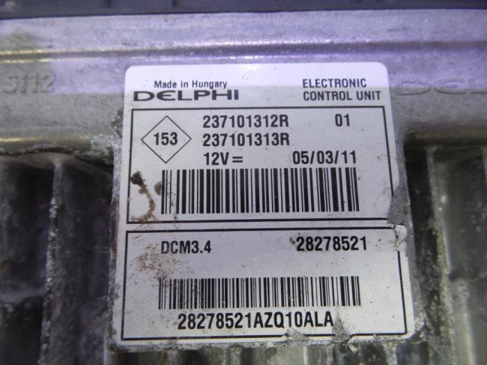 Ordenador de gestión de motor de un Renault Twingo II (CN) 1.5 dCi 90 FAP 2011