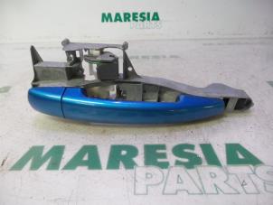 Used Front door handle 4-door, right Peugeot 207/207+ (WA/WC/WM) 1.4 16V VTi Price € 25,00 Margin scheme offered by Maresia Parts