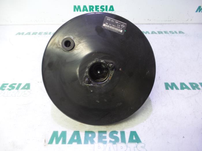 Usagé Servo frein Renault Clio III (BR/CR) 1.2 16V 75 Prix € 50,00 Règlement à la marge proposé par Maresia Parts
