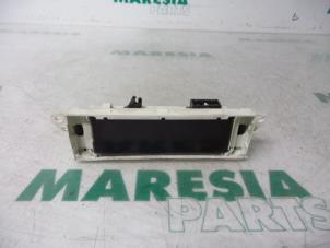 Used Interior display Peugeot 307 (3A/C/D) 2.0 16V Price € 30,00 Margin scheme offered by Maresia Parts