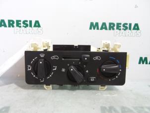 Używane Panel sterowania nagrzewnicy Citroen C3 (FC/FL/FT) 1.4 16V Sensodrive Cena € 35,00 Procedura marży oferowane przez Maresia Parts
