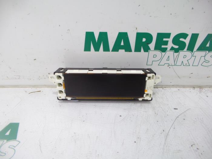 Begagnade Innerdisplay Peugeot Partner Tepee (7A/B/C/D/E/F/G/J/P/S) 1.6 HDI 90 16V Phase 1 Pris € 36,30 Inklusive moms erbjuds av Maresia Parts