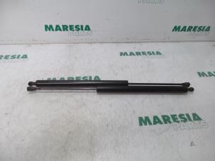 Used Set of tailgate gas struts Peugeot Partner Tepee (7A/B/C/D/E/F/G/J/P/S) Price € 30,25 Inclusive VAT offered by Maresia Parts