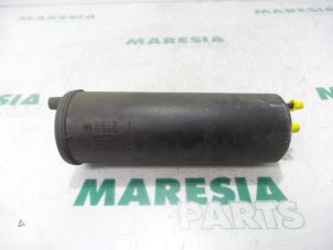 Used Carbon filter Peugeot 206 CC (2D) 1.6 16V Price € 40,00 Margin scheme offered by Maresia Parts