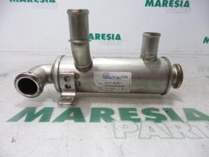 Used Heat exchanger Peugeot 308 (4A/C) 1.6 HDiF 16V Price € 50,00 Margin scheme offered by Maresia Parts