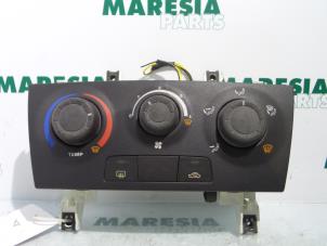 Usados Panel de control de calefacción Fiat Stilo (192A/B) 1.2 16V 3-Drs. Precio € 25,00 Norma de margen ofrecido por Maresia Parts