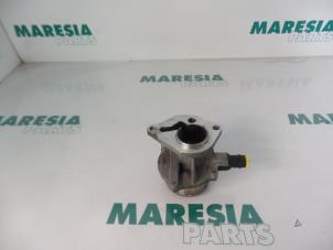 Used Vacuum pump (diesel) Renault Kangoo (KC) 1.5 dCi 80 Price € 40,00 Margin scheme offered by Maresia Parts