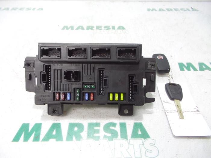 Usagé Fiat Panda (169) 1.2 Fire Boîte à fusibles ... fiat uno fire fuse box 