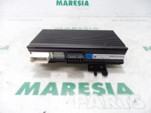 Used Radio amplifier Peugeot 407 (6C/J) 2.0 HDiF 16V Price € 50,00 Margin scheme offered by Maresia Parts