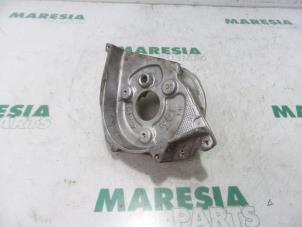Used Support (miscellaneous) Peugeot 206 SW (2E/K) 2.0 HDi Price € 20,00 Margin scheme offered by Maresia Parts