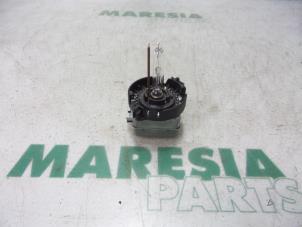 Used Xenon bulb Peugeot 407 (6C/J) 2.0 HDiF 16V Price € 30,00 Margin scheme offered by Maresia Parts