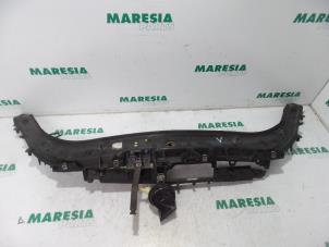Used Lock plate Renault Scénic II (JM) 1.6 16V Price € 25,00 Margin scheme offered by Maresia Parts