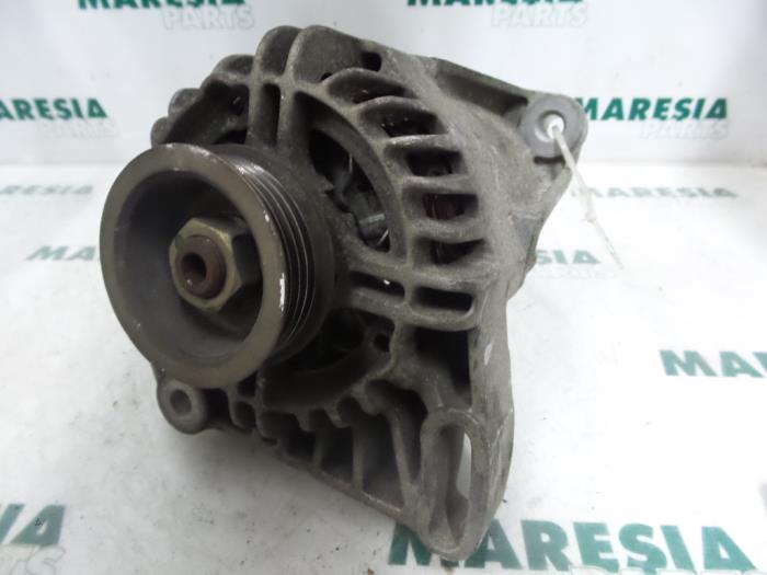 Used Dynamo Fiat Stilo (192A/B) 1.2 16V 3-Drs. Price € 40,00 Margin scheme offered by Maresia Parts