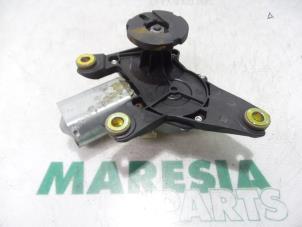 Used Rear wiper motor Renault Espace (JK) 2.0 dCi 16V 150 FAP Price € 35,00 Margin scheme offered by Maresia Parts