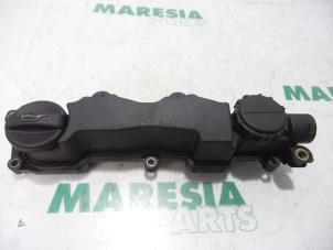 Used Rocker cover Peugeot Expert (G9) 1.6 HDi 90 Price € 35,00 Margin scheme offered by Maresia Parts
