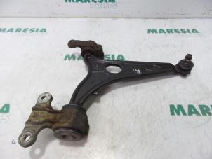 Used Front lower wishbone, right Peugeot Expert (G9) 1.6 HDi 90 Price € 35,00 Margin scheme offered by Maresia Parts